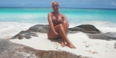Brenda Hello! I am bronde 38anns I am a very naughty woman .. I lik
