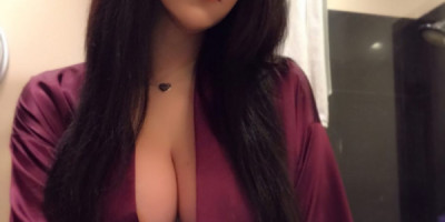 Hot cute and sexy I'm very bright passionate and beautiful. I love to have se