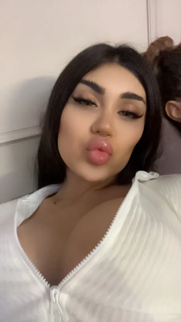Kylie Avatar Bg
