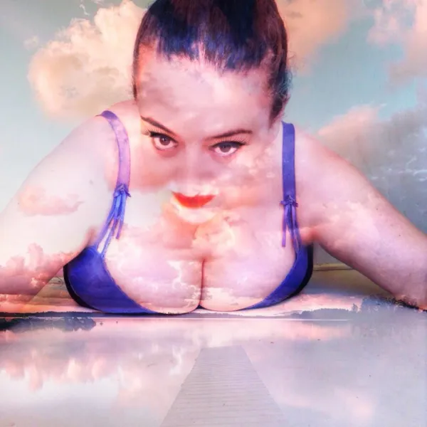 Lusia Avatar Bg