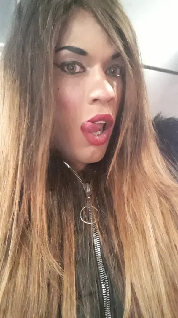 Yessica Avatar Bg