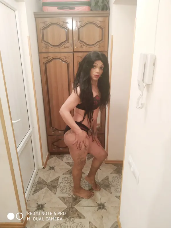Yanet Avatar Bg