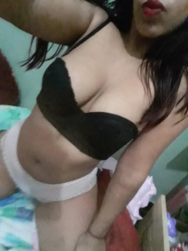 Martina Avatar Bg