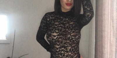 Sara geile teeny Stilsicherheit und anregende Gespräche sind bei Sara ebenso