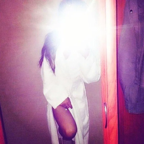 LEYLA Avatar Bg
