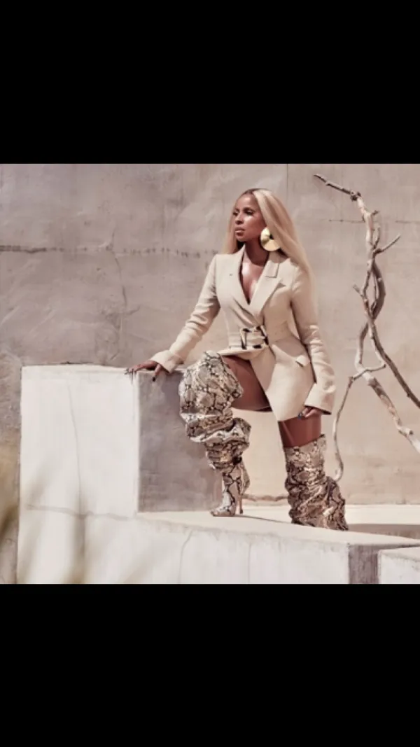 Cardi Avatar Bg
