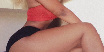 Je suis une belle africaine qui offre des services d'escorte et de compagnie chez elle dans un appartement calme et sécurisé en plein centre de bobo