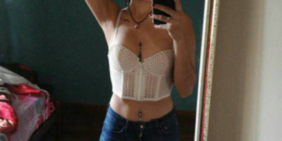 HERMOSA JOVENCITA Hermosa jovencita universitaria con gans de complacer a homb