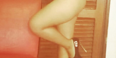 Sensual pelirroja macanuda Muy linda jovencita muy sensual discreta y trato de novios t