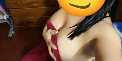 Perra ardiente fogosa penetración anal u vagina apretadita