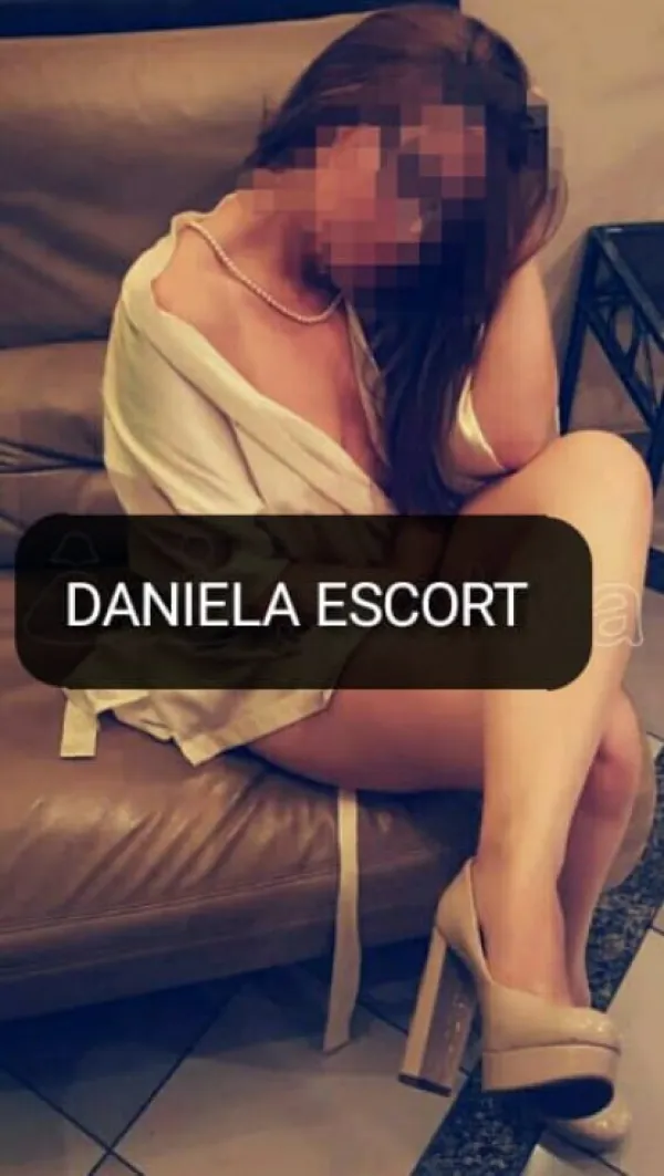 ANDREA Avatar Bg