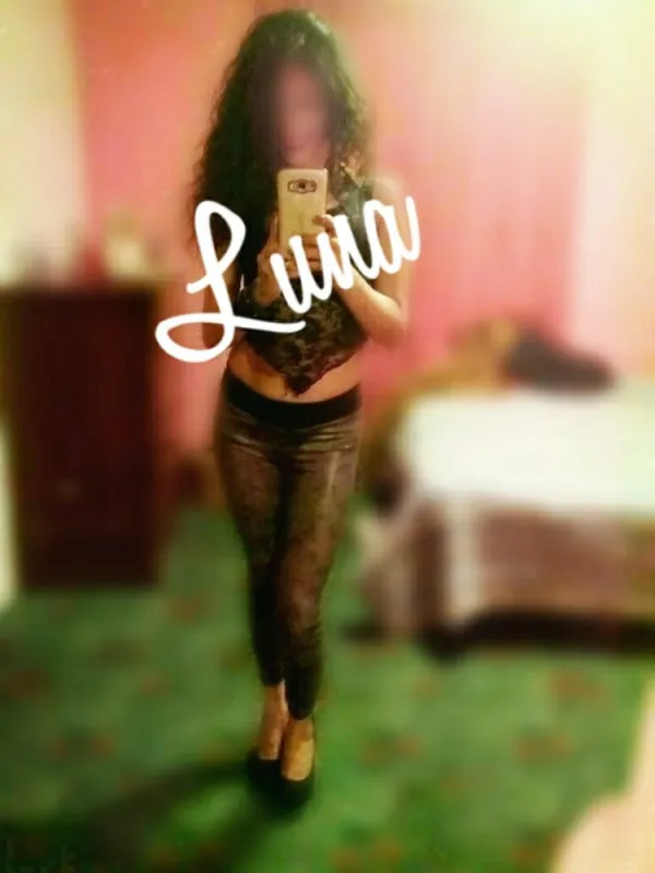 Lunita Avatar Bg