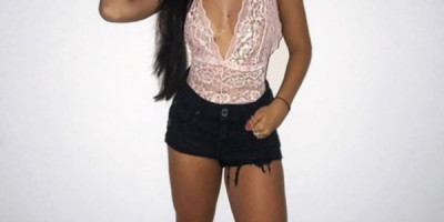 Hot Bahamas Young Lady Am here an ready to make your day i love to have hot steamin