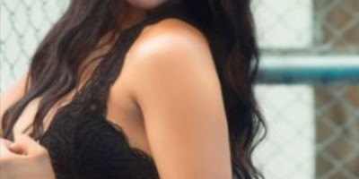 Beautiful Latina in Nassau for the first time a few days