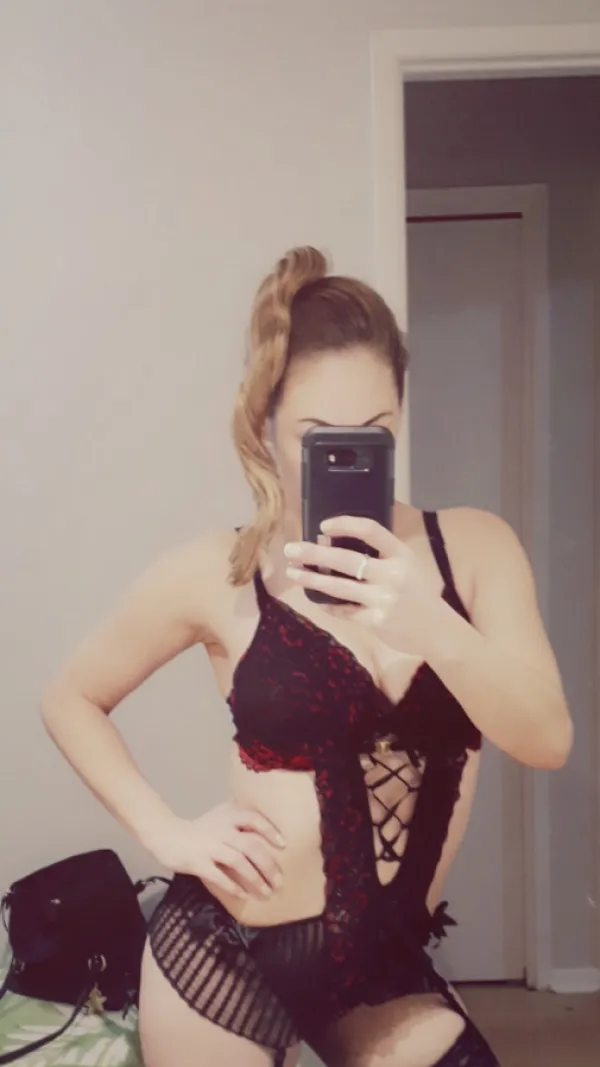 Scarlett Avatar Bg