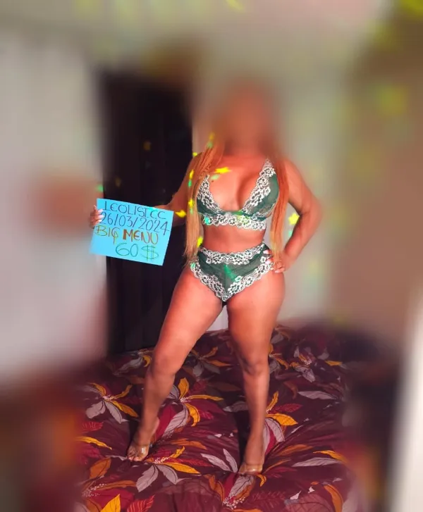 Latina Avatar Bg