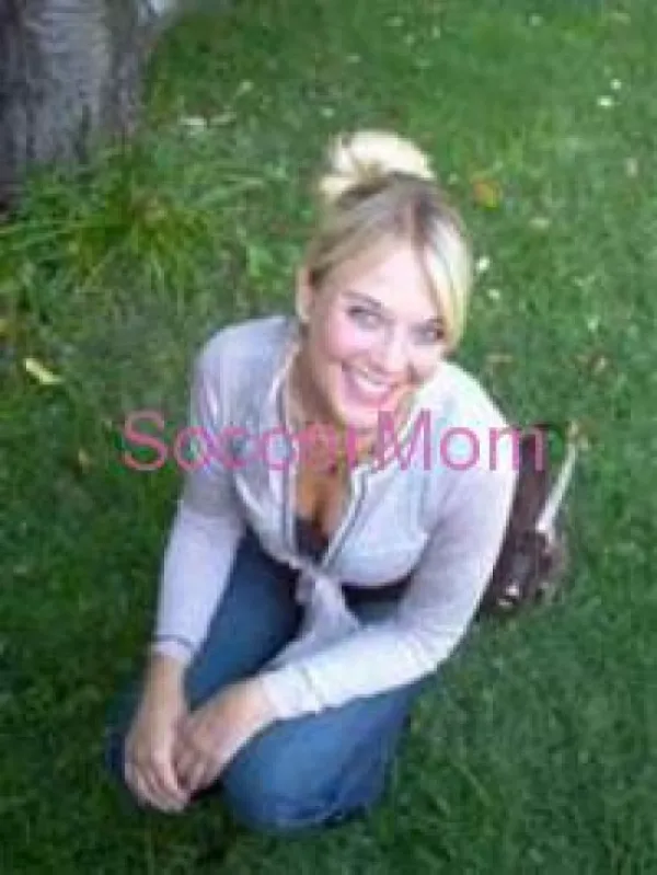 SOCCERMOM Avatar Bg