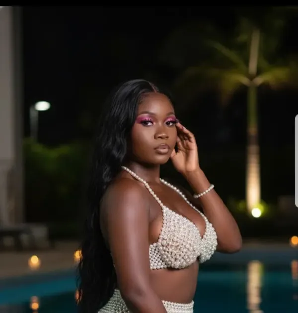 Moke Mimie Avatar Bg