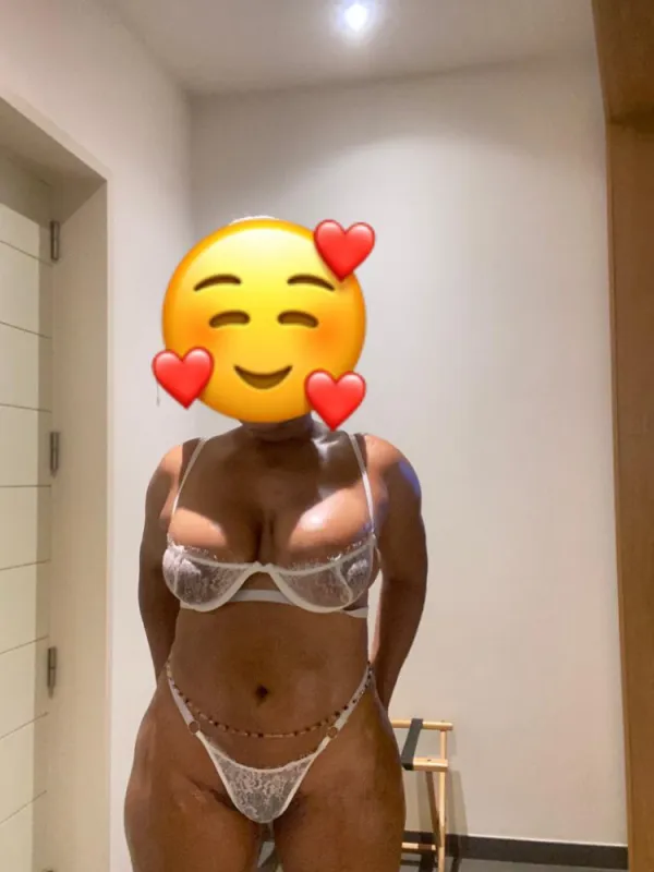 Koffi Samira Avatar Bg