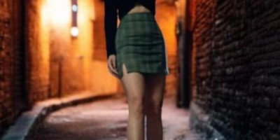 BELLA Y SENSUAL SRTA CAUCÁSICA PELIRROJA NATURAL