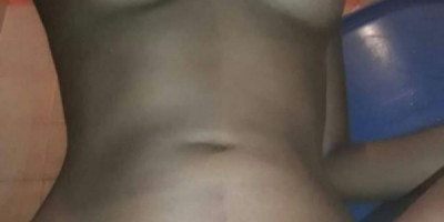Je suis une fille bi tout terrain Je suis une fille bi tout terrains femmes et hommes je suis