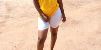 Jolie fille pour homme responsable 697986478 Salut mes poussin jolies filles yde disponible et