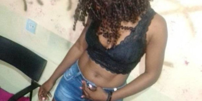 Jeune fille de 23 ans dispo pour sexe Coucou tu as envi d'une baise torride avec une pipe sensuell