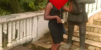 Bonne suceuse de bite tendu et dur Coucou moi c'est RAISSA jai des formes bien fermes et dodu