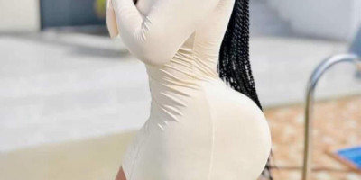 Étudiante offre massage erotique body body pipe baise