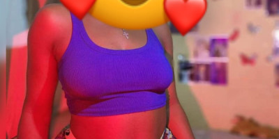 Disponible et chaude pour de nouvelles expériences avec vous