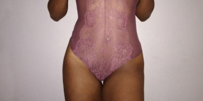 EXOTICA MORENA UNIVERSITARIA NINFOMANA ORAL PROFUNDO