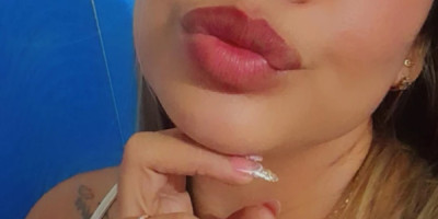 Soy una mujer canela ojos marrones labios gruesos y cariñosa y amable