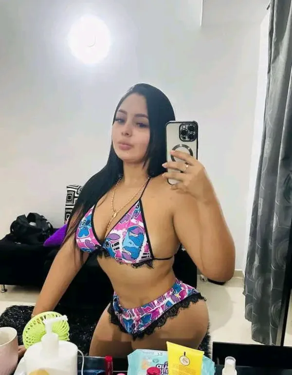Lorena Gómez Avatar Bg