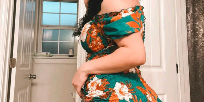 Es caliente complaciente enferma por el sexo