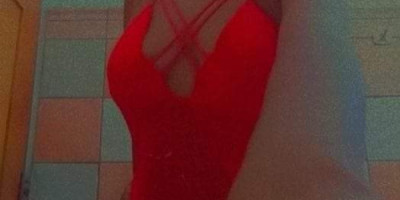 Hola soy Daniela la flaquita más chiniadora que complace tus fantasía