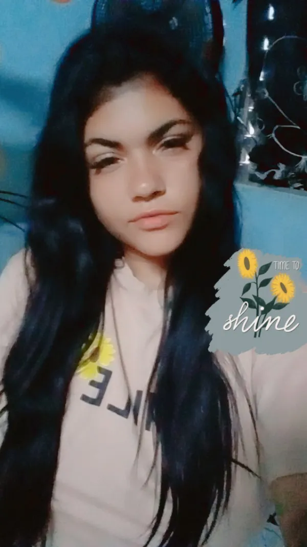 Estefany Avatar Bg