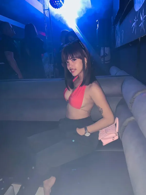 Chicasexy Avatar Bg