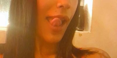 Chica lista para satisfacer tus deseos 24 7