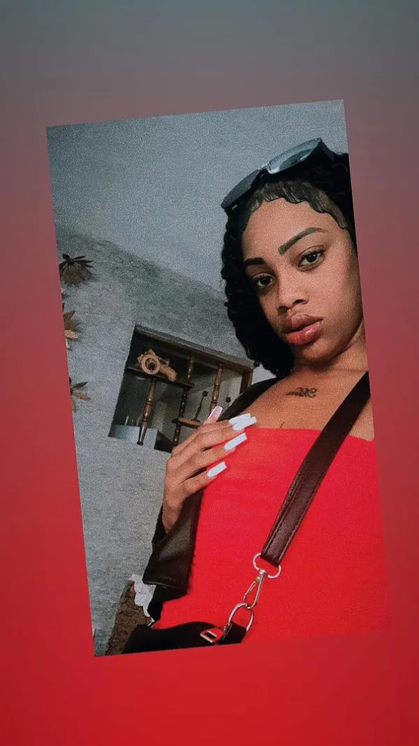 Rosi Rosi Avatar Bg