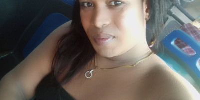 Chica trans gordita mulata caliente y divertida