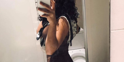 Se ofertan servicios de dama de compañía citas encuentros sexuales y más