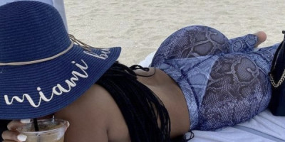 Hola MIs amores soy Mia una morenita colombiana