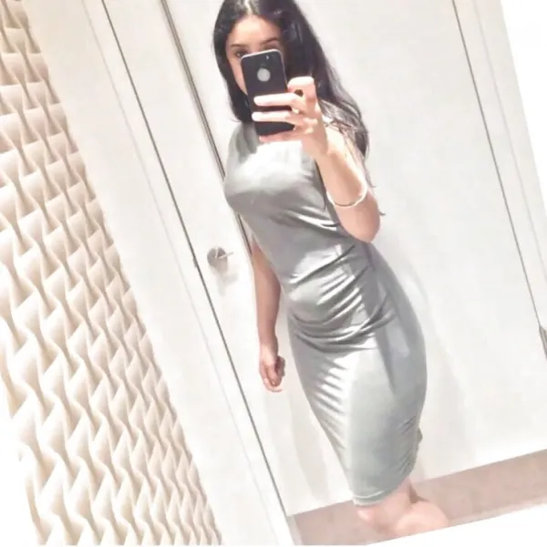 Alinachopra Avatar Bg