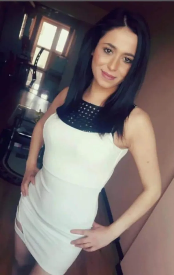 Andreacristina Avatar Bg
