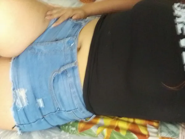 Candela Avatar Bg