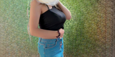 Emy la belle jeune escorte de 21 ans et Fifi la pro