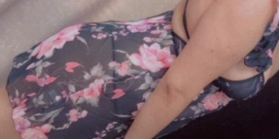 Une vrai salope sur votre lit très chaude et belle taille ronde