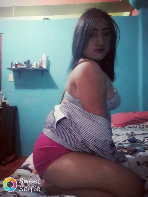 VALERY Avatar Bg