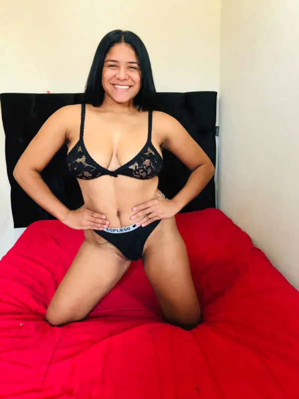 Alejandra Avatar Bg