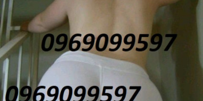 Mi trato es delicioso besos con lengua apasionados en el cuello y en todo el cuerpo